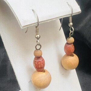ROUND RED AND BEIGE WOOD METAL HOOK EARRINGS